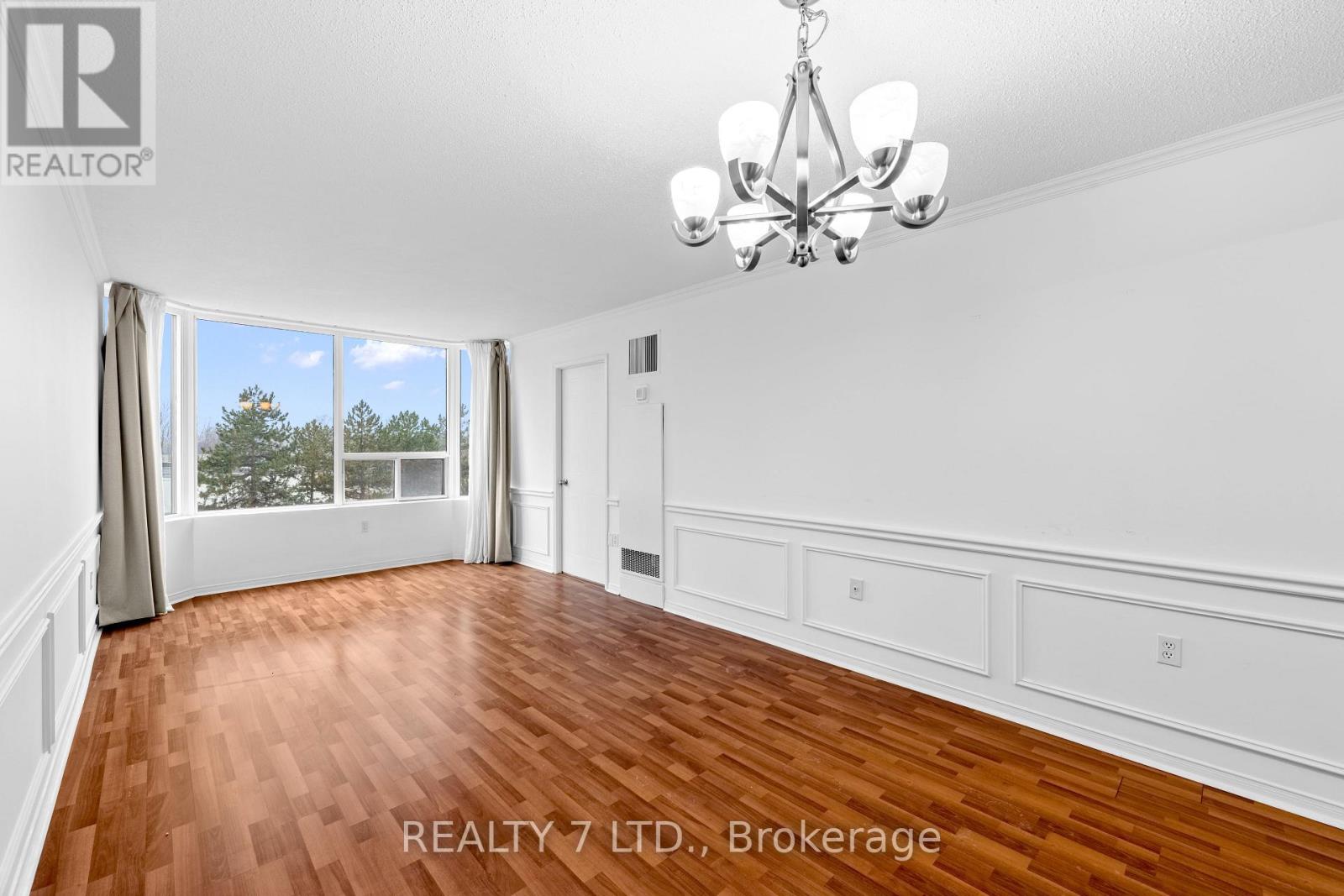 412 - 1270 Maple Crossing Boulevard, Burlington, Ontario  L7S 2J9 - Photo 13 - W12909004