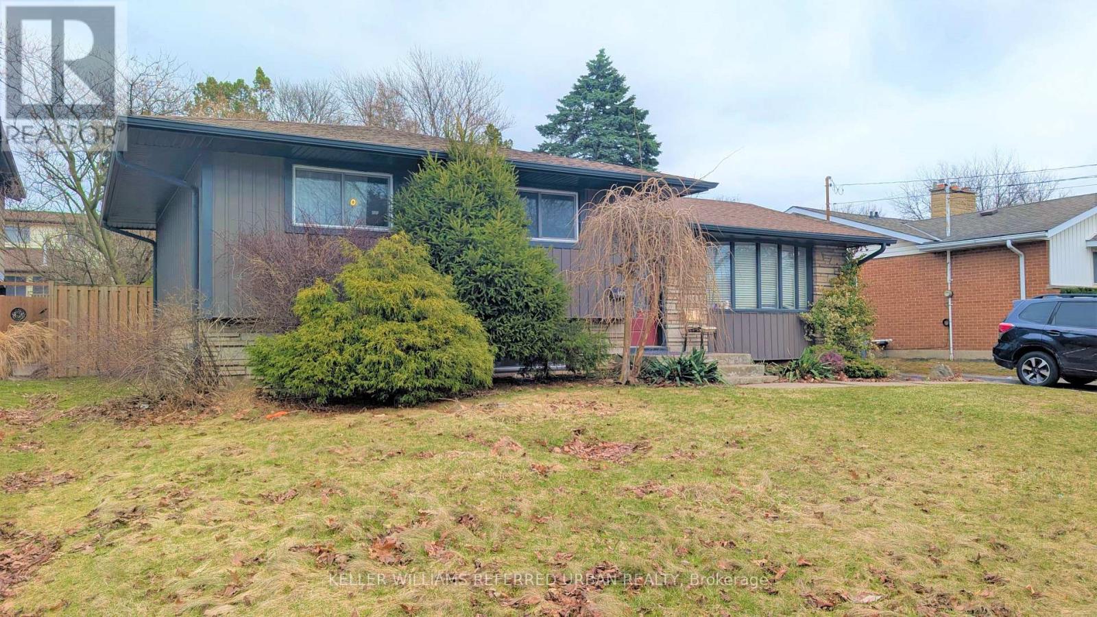 4470 Pinedale Drive, Niagara Falls, Ontario  L2E 6M5 - Photo 3 - X12834888