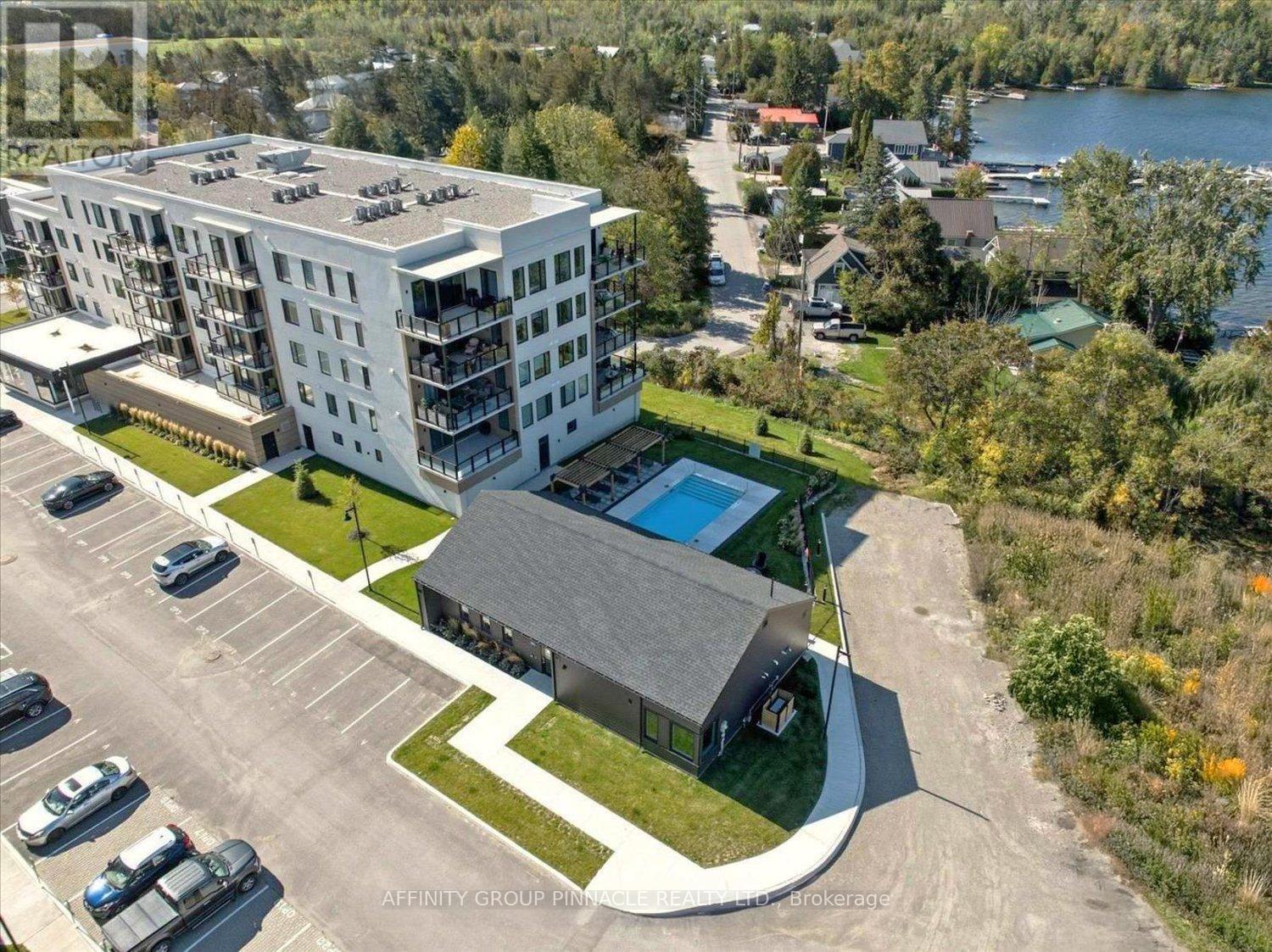 302 - 19 A West Street N, Kawartha Lakes (Fenelon Falls), Ontario  K0M 1N0 - Photo 6 - X12911430