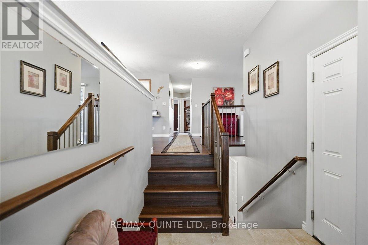 139 Greenhill Lane, Belleville, Ontario  K8N 0C7 - Photo 6 - X12911494