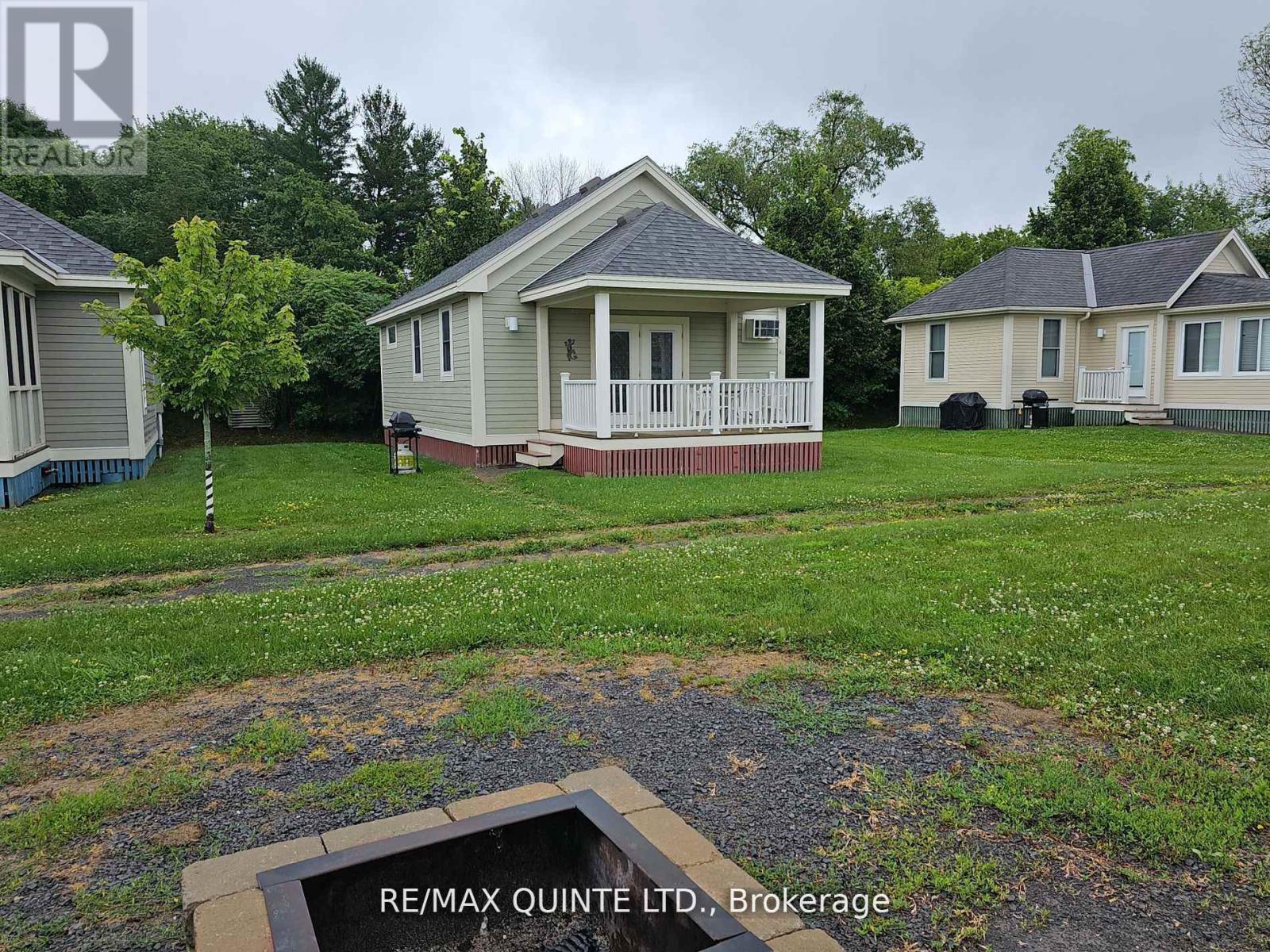 19 - 46 Meadow View Lane, Prince Edward County, Ontario  K0K 1P0 - Photo 2 - X12911594