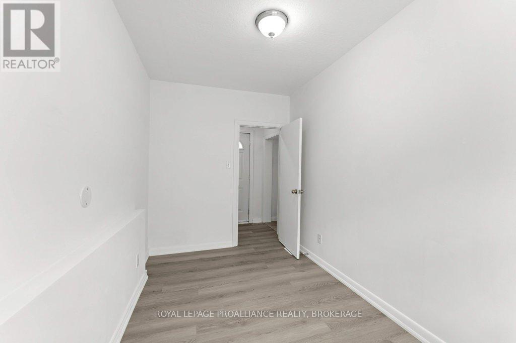 468-470 Victoria Street, Kingston, Ontario  K7L 3Z7 - Photo 15 - X12911604