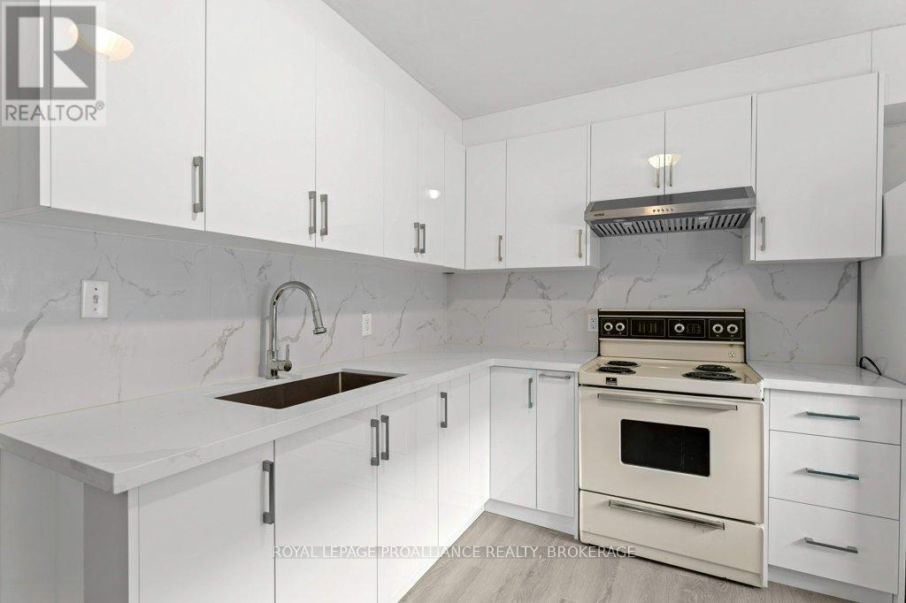 468-470 Victoria Street, Kingston, Ontario  K7L 3Z7 - Photo 30 - X12911604