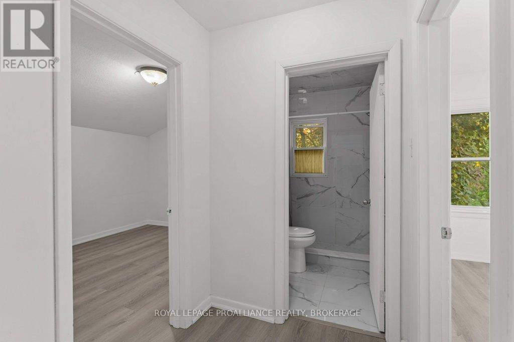 468-470 Victoria Street, Kingston, Ontario  K7L 3Z7 - Photo 31 - X12911604