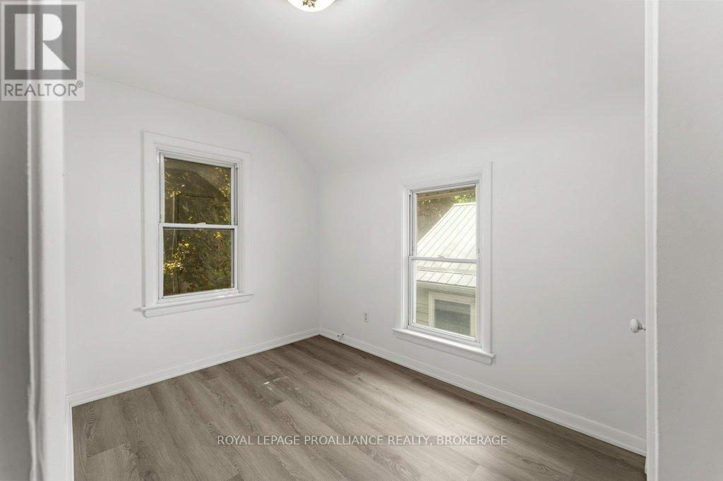 468-470 Victoria Street, Kingston, Ontario  K7L 3Z7 - Photo 32 - X12911604