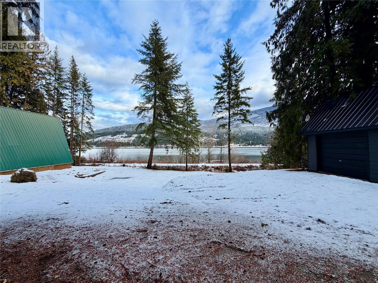 9884 Mara West Road, Sicamous, British Columbia  V0E 2V3 - Photo 4 - 10372881