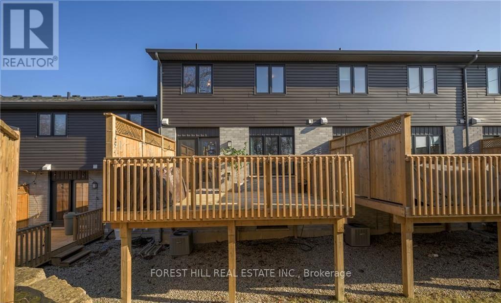 23 - 1110 Meadowlark Ridge, London South, Ontario  N6M 0H4 - Photo 32 - X12911392