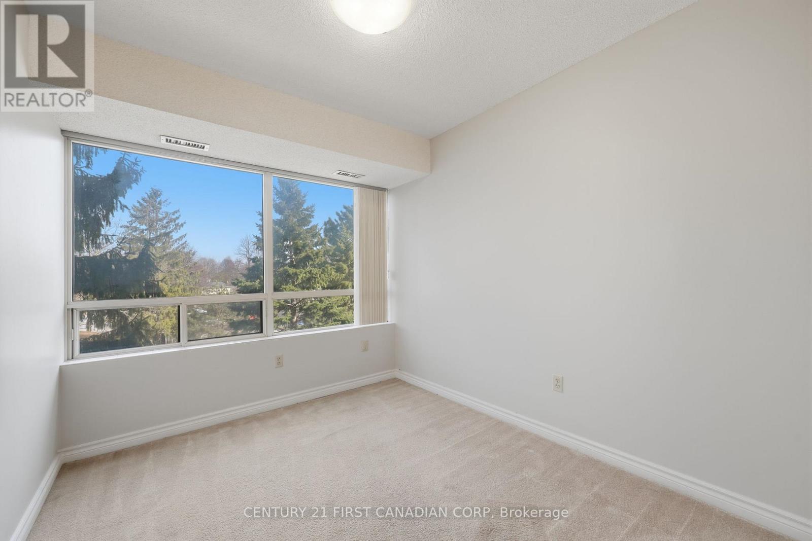 Photo 25 of 40 for 306 - 744 Wonderland Road S