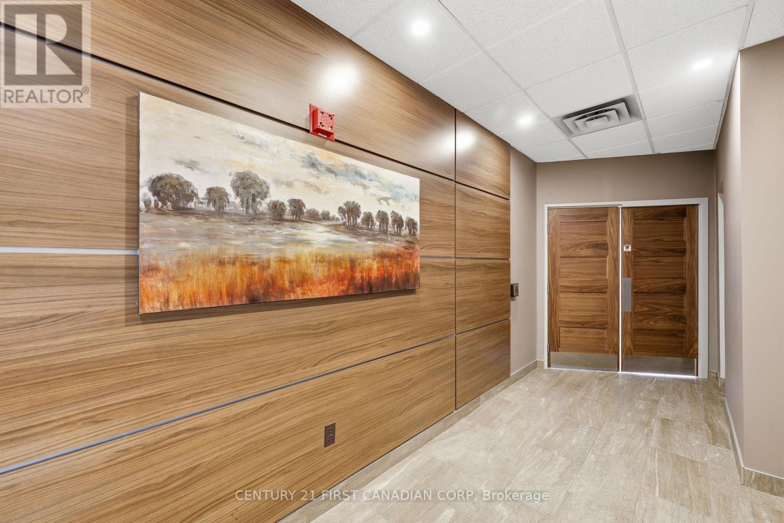 Photo 29 of 40 for 306 - 744 Wonderland Road S