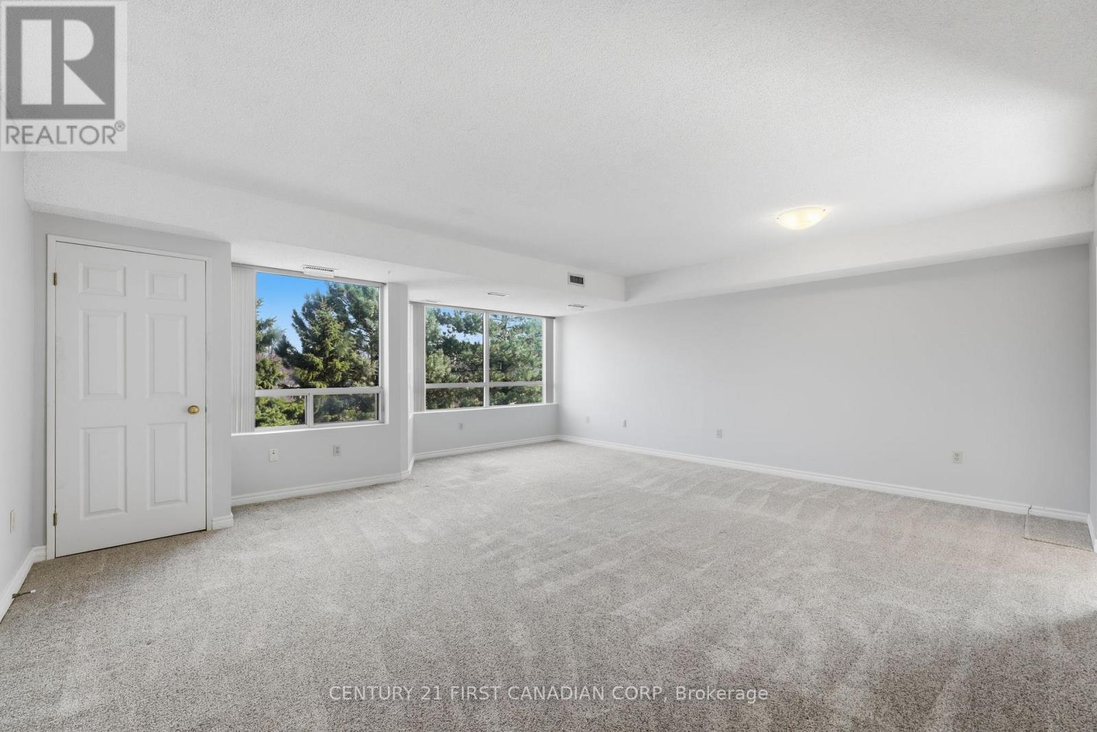 Photo 6 of 40 for 306 - 744 Wonderland Road S