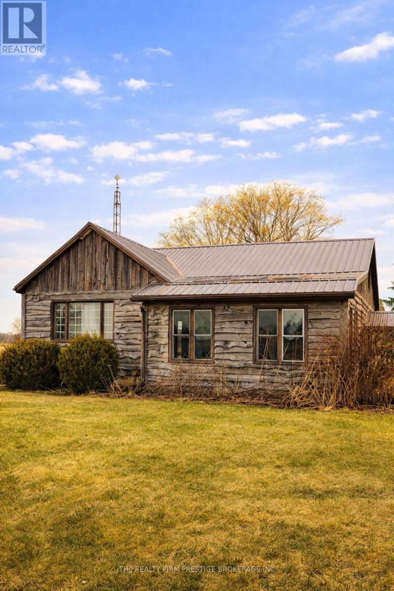 23104 Johnston Line, West Elgin, Ontario  N0L 2C0 - Photo 2 - X12911450