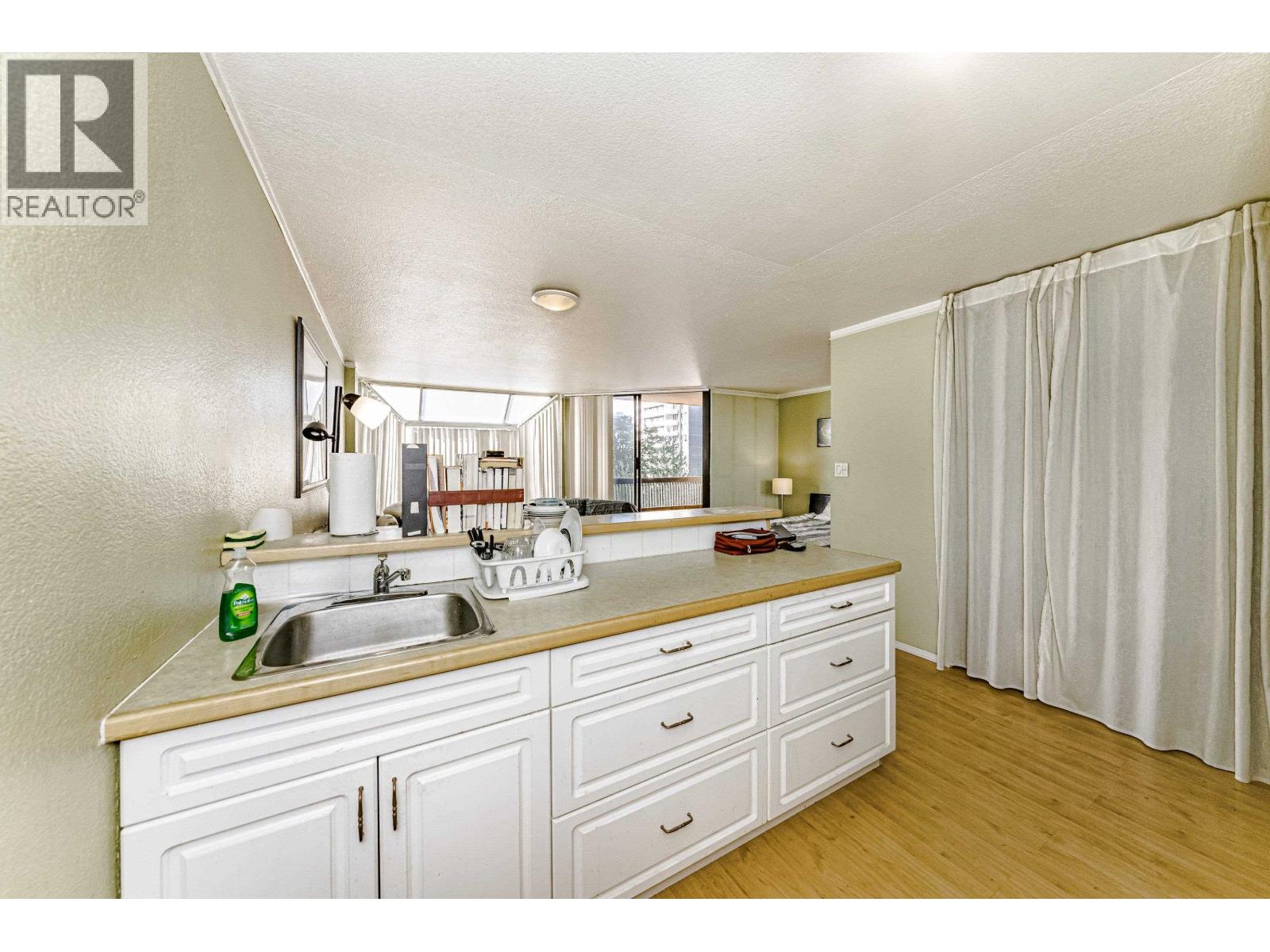 610 1330 Burrard Street, Vancouver, British Columbia  V6Z 2B8 - Photo 4 - R3063468