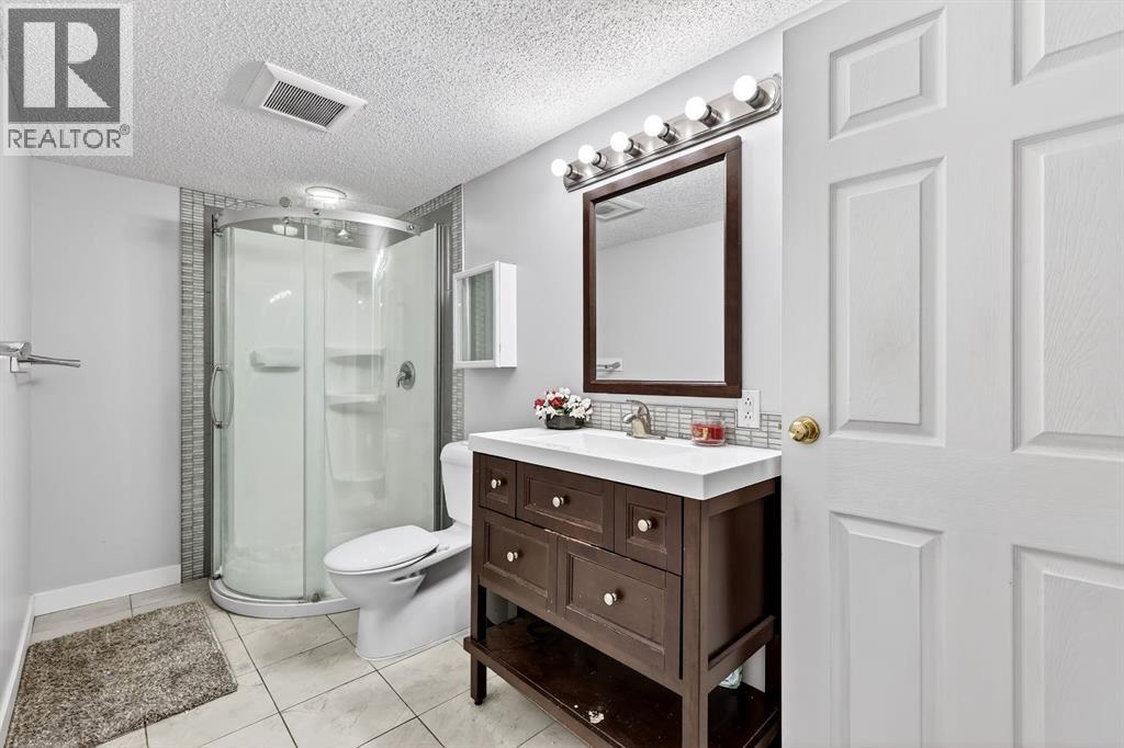 29 Sundown Way Se, Calgary, Alberta  T2X 3B8 - Photo 30 - A2292345