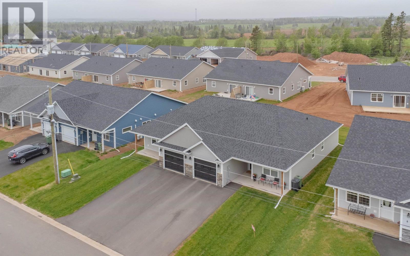 12 Essex Drive, Charlottetown, Prince Edward Island  C1E 3R1 - Photo 2 - 202605246