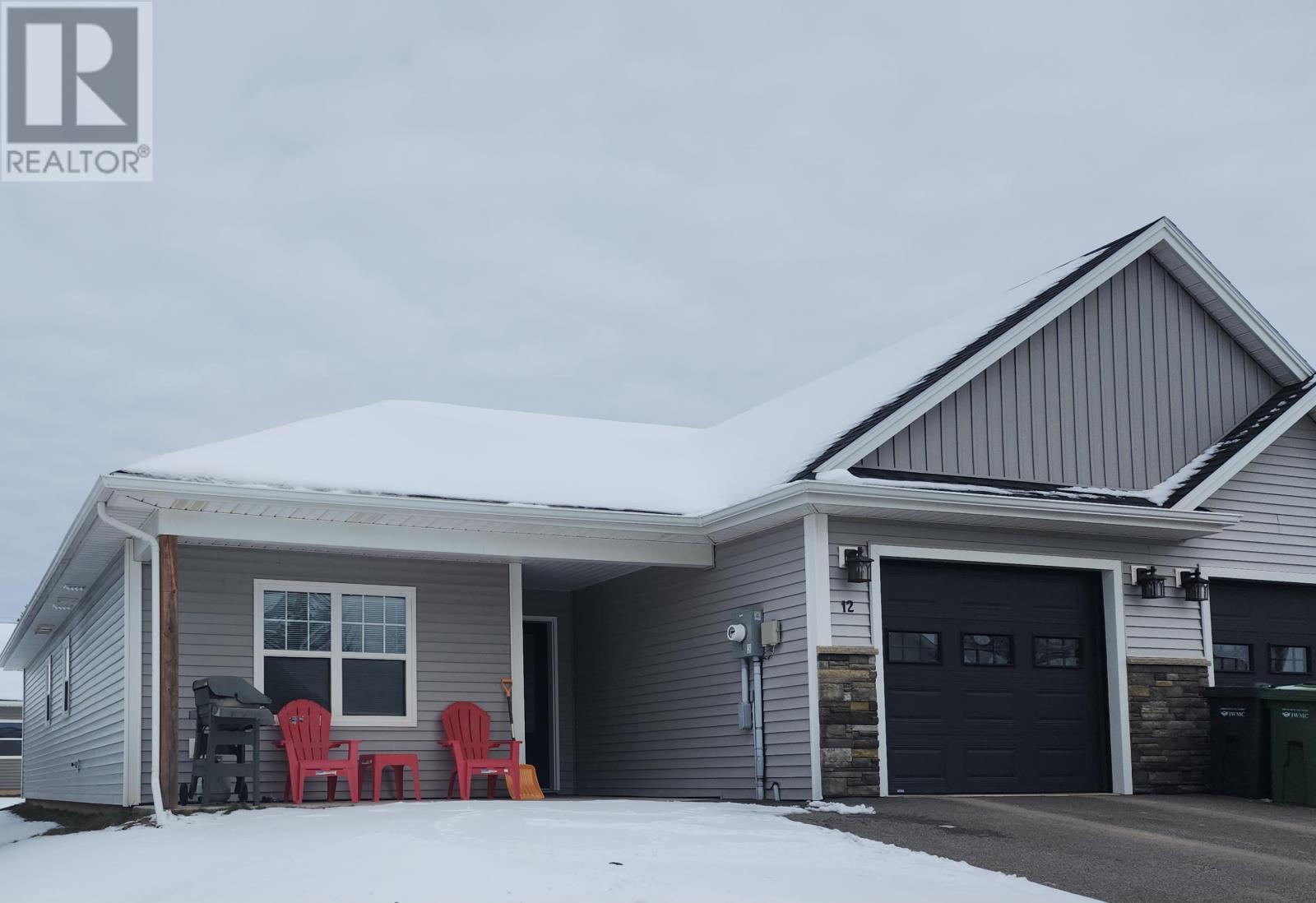 12 Essex Drive, Charlottetown, Prince Edward Island  C1E 3R1 - Photo 5 - 202605246