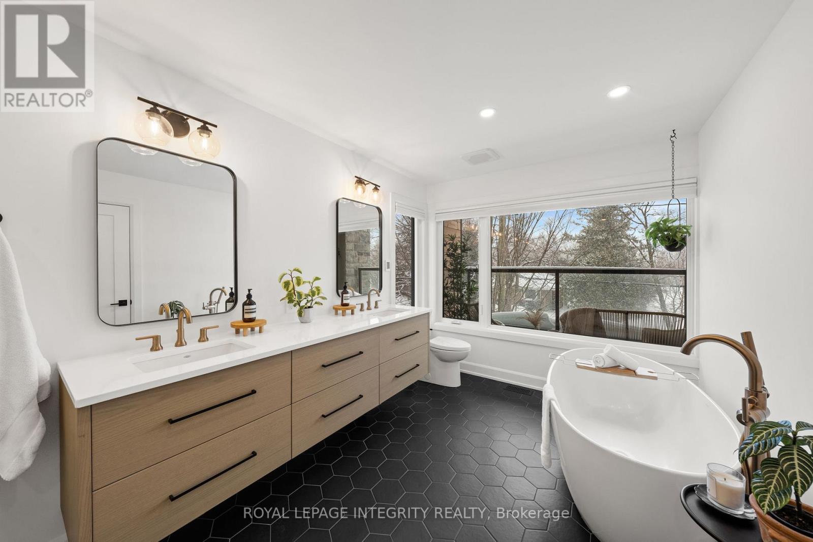 276 Clare Street, Ottawa, Ontario  K1Z 7E3 - Photo 23 - X12911492