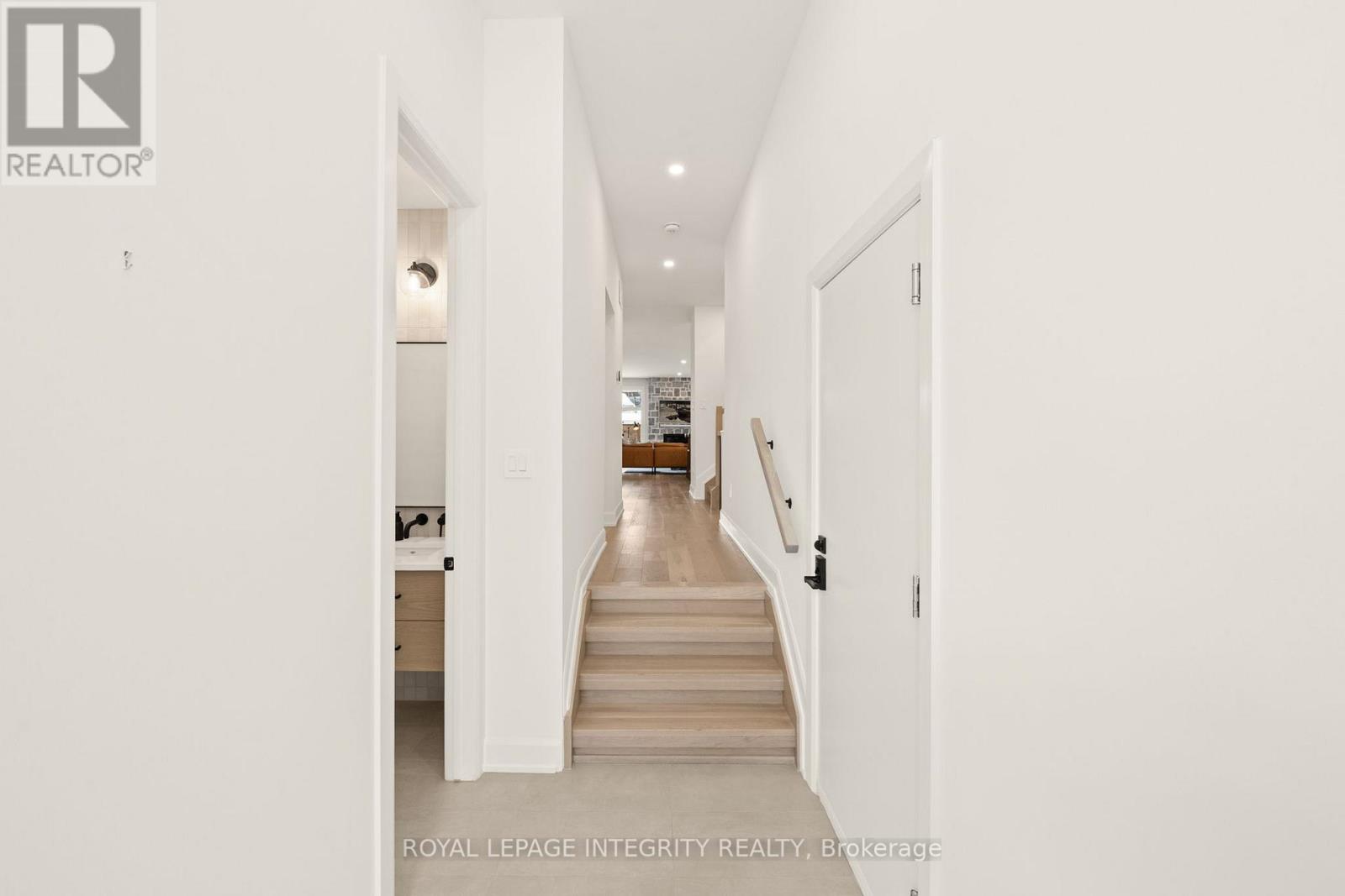 276 Clare Street, Ottawa, Ontario  K1Z 7E3 - Photo 6 - X12911492