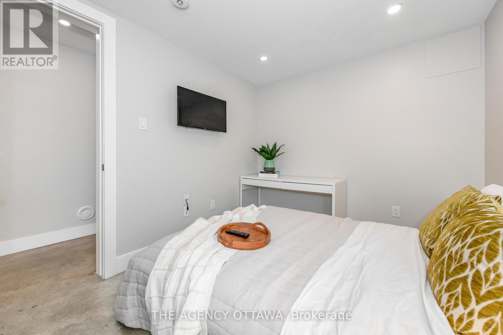 2 - 946 Colonel By Drive, Ottawa, Ontario  K1S 5C9 - Photo 31 - X12911530