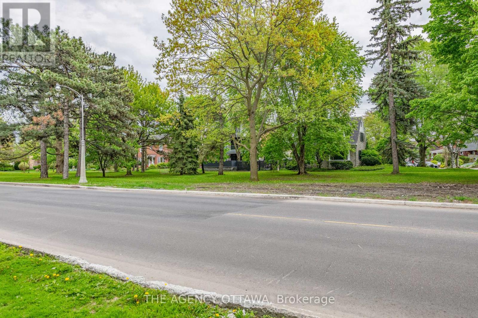 2 - 946 Colonel By Drive, Ottawa, Ontario  K1S 5C9 - Photo 34 - X12911530