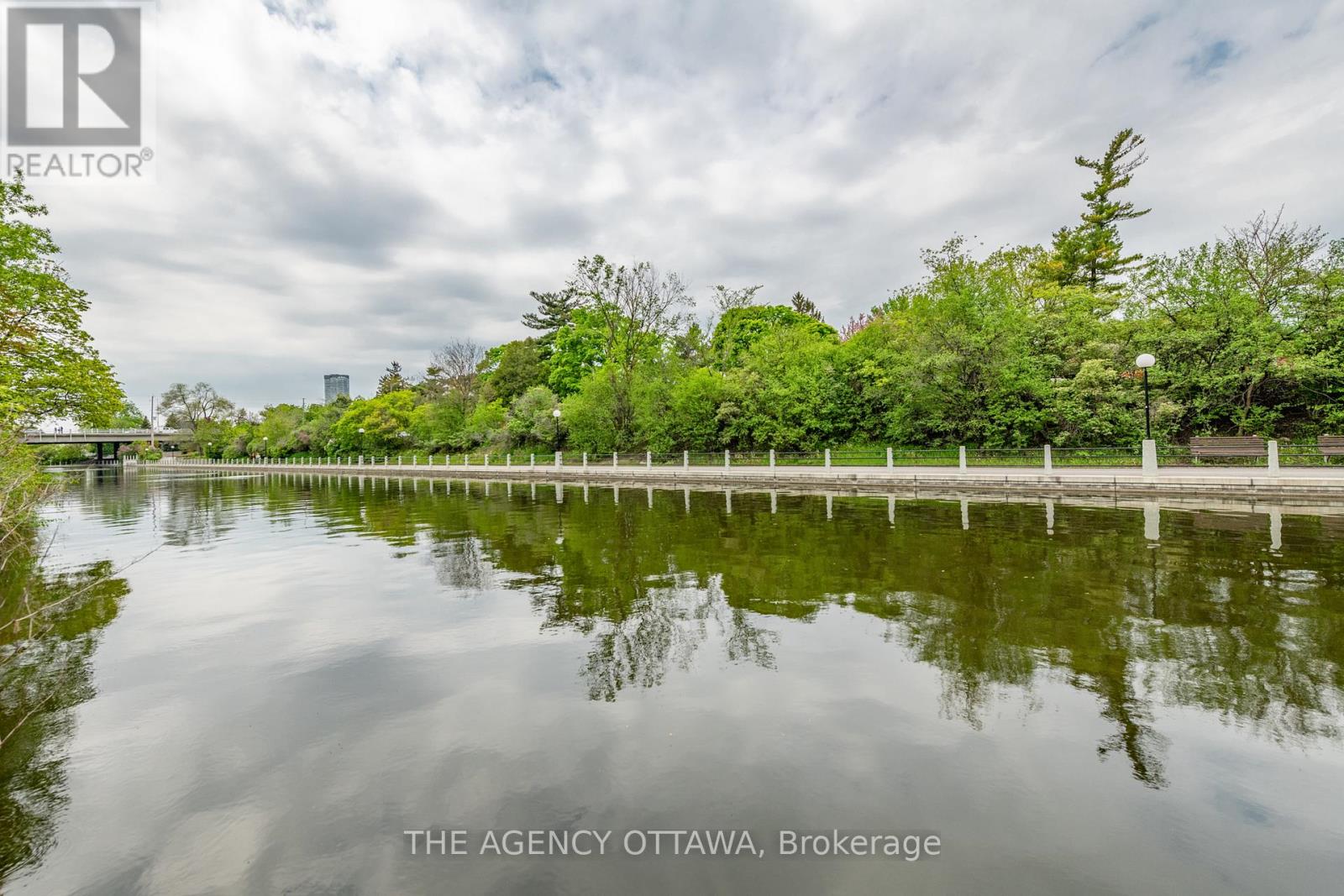 2 - 946 Colonel By Drive, Ottawa, Ontario  K1S 5C9 - Photo 35 - X12911530