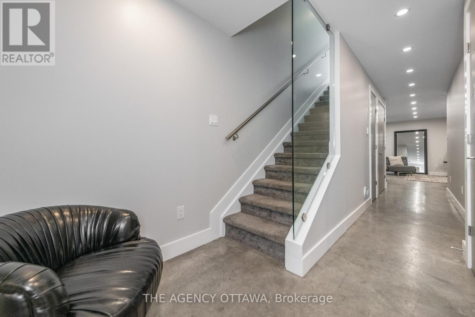 2 - 946 Colonel By Drive, Ottawa, Ontario  K1S 5C9 - Photo 7 - X12911530