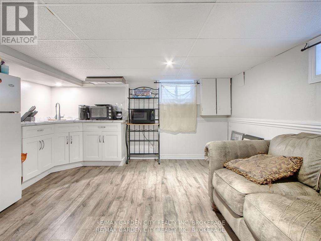 68 Carlton Street, St. Catharines, Ontario  L2R 1P8 - Photo 19 - X12911512