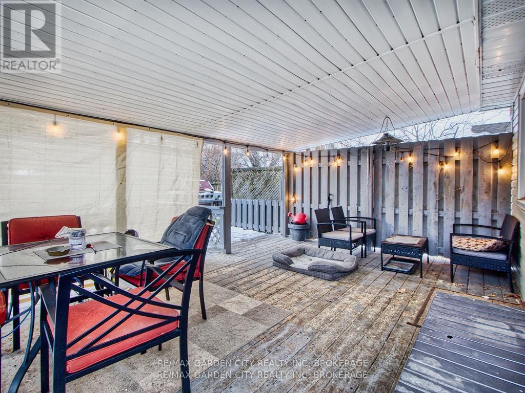 68 Carlton Street, St. Catharines, Ontario  L2R 1P8 - Photo 24 - X12911512