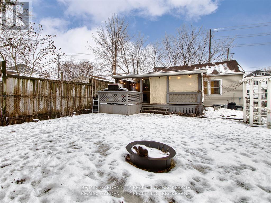 68 Carlton Street, St. Catharines, Ontario  L2R 1P8 - Photo 26 - X12911512