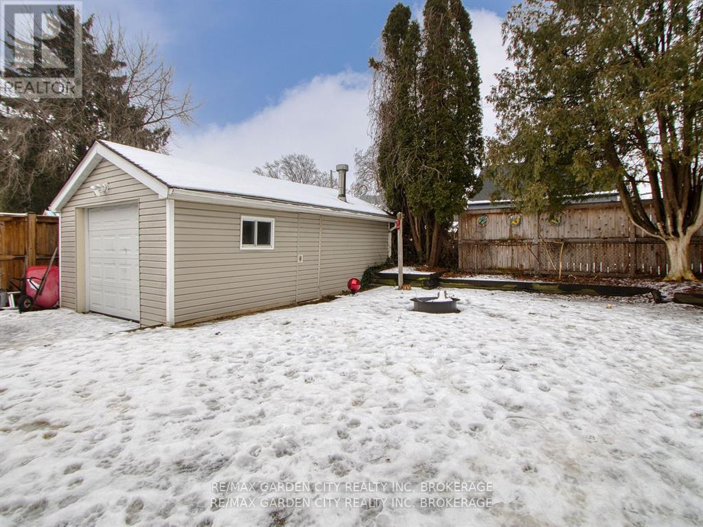 68 Carlton Street, St. Catharines, Ontario  L2R 1P8 - Photo 29 - X12911512