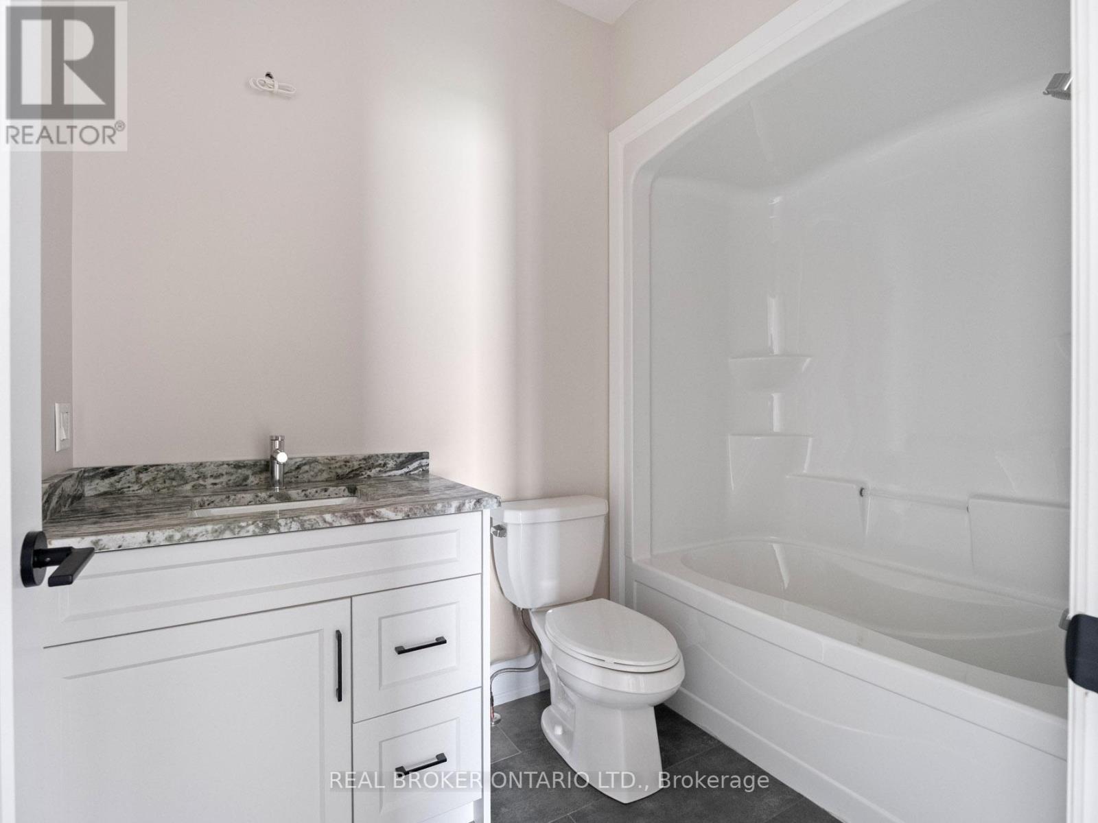 118 Willowbrook Drive, Welland (West Welland), Ontario  L3C 0G2 - Photo 18 - X12911544