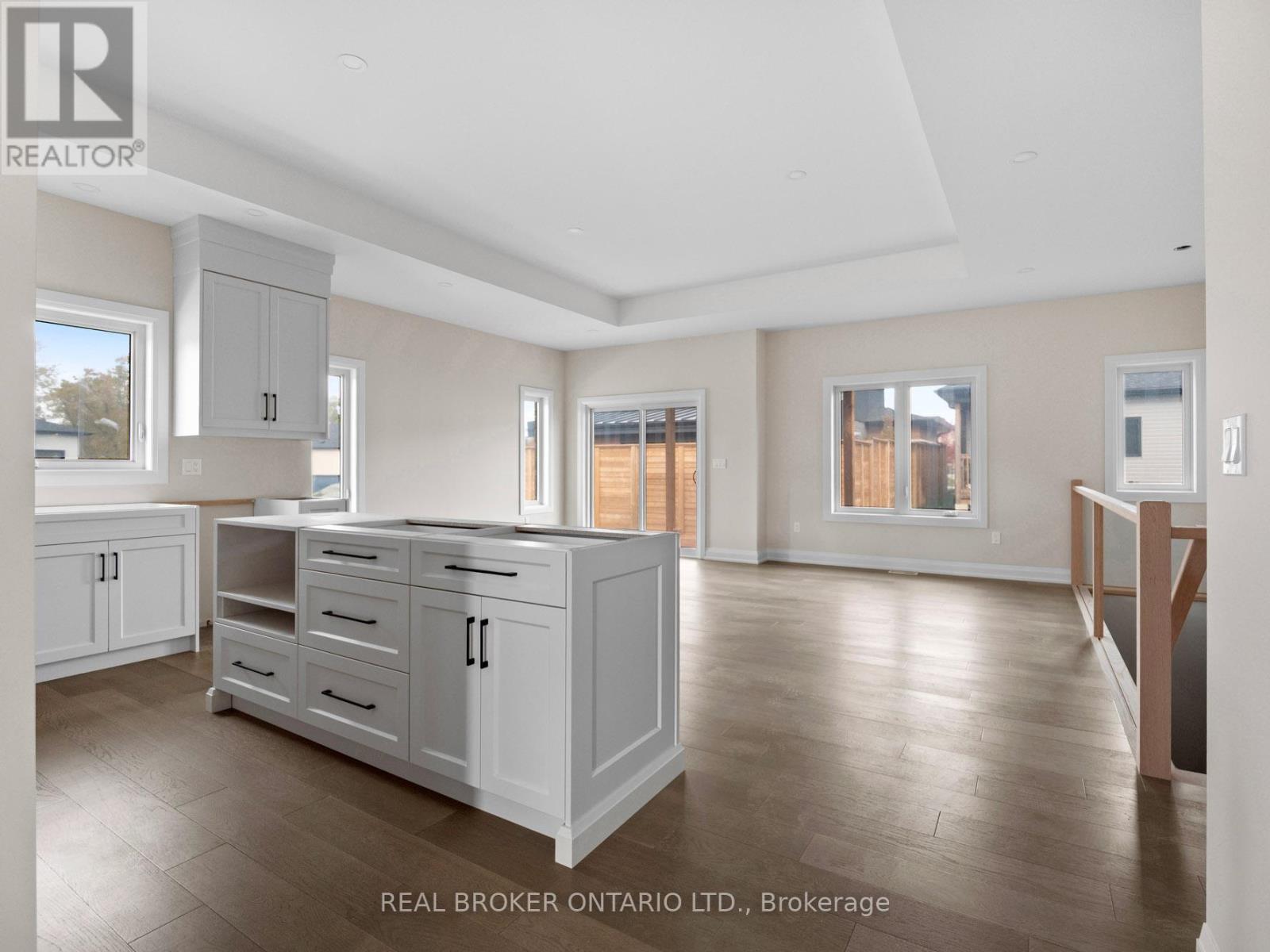 118 Willowbrook Drive, Welland (West Welland), Ontario  L3C 0G2 - Photo 8 - X12911544