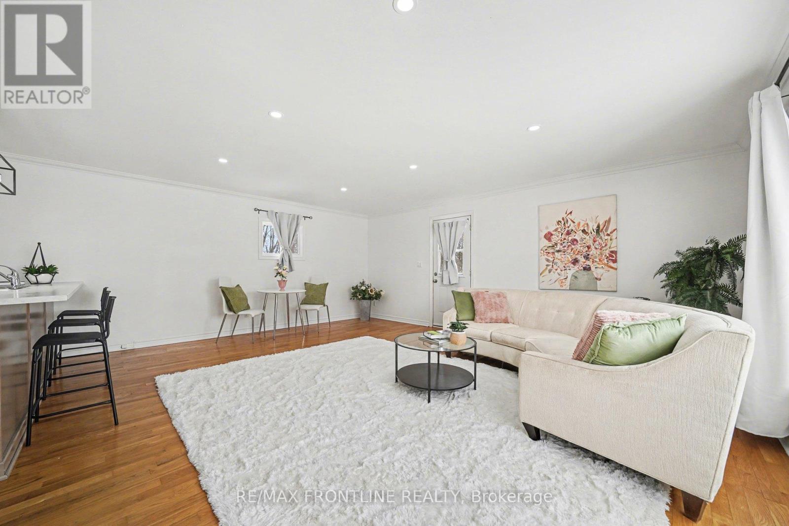 68 Drummond Street W, Perth, Ontario  K7H 2K4 - Photo 3 - X12911504