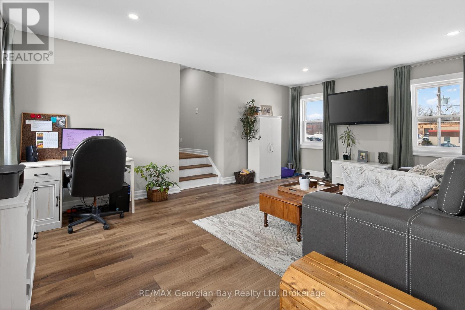 449 Park Street, Tay, Ontario  L0K 2A0 - Photo 17 - S12911466