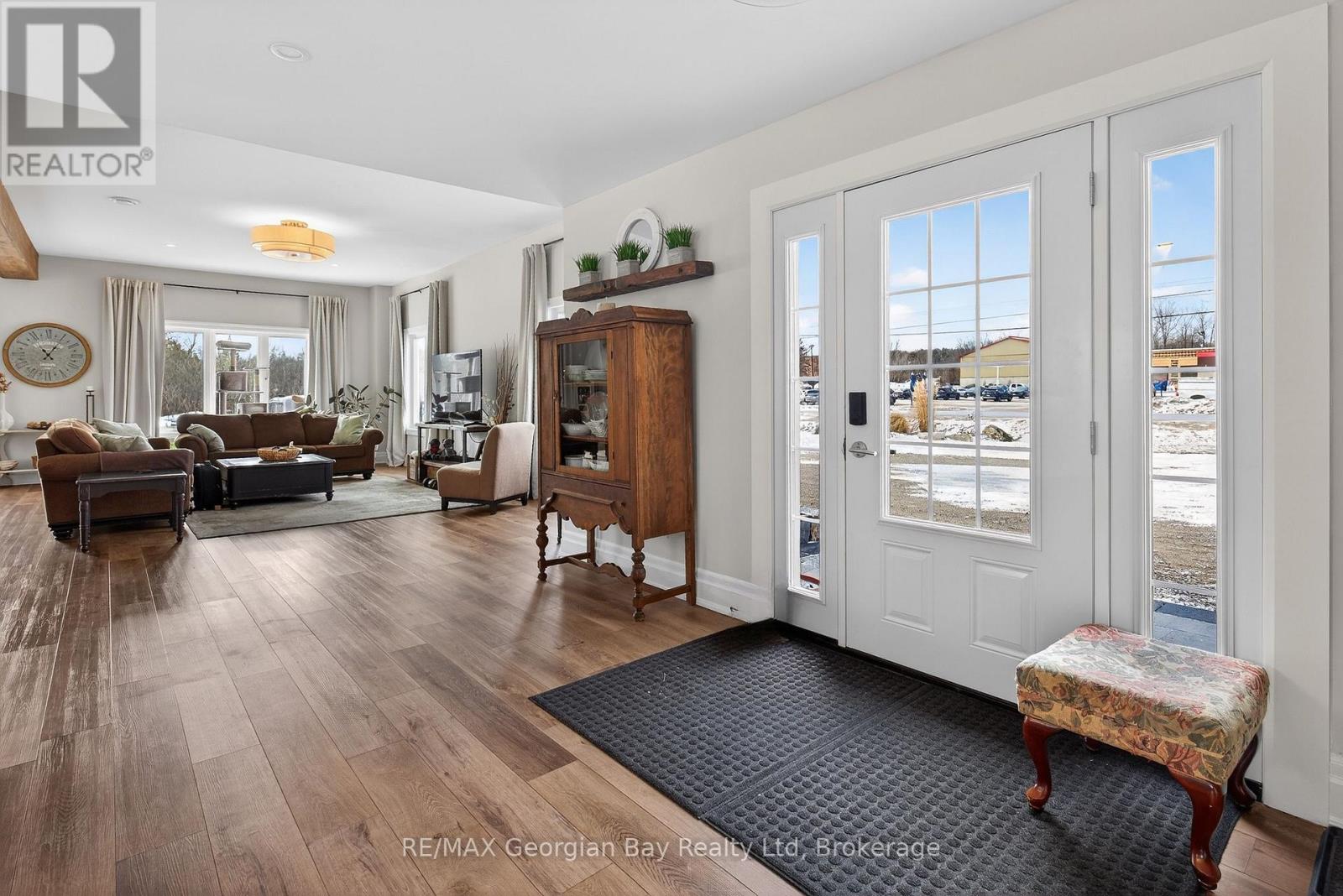 449 Park Street, Tay, Ontario  L0K 2A0 - Photo 3 - S12911466