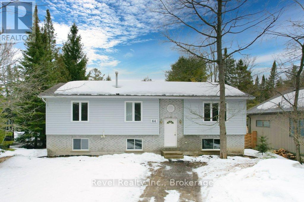 64 32nd Street N, Wasaga Beach, Ontario  L9Z 2C4 - Photo 1 - S12911616