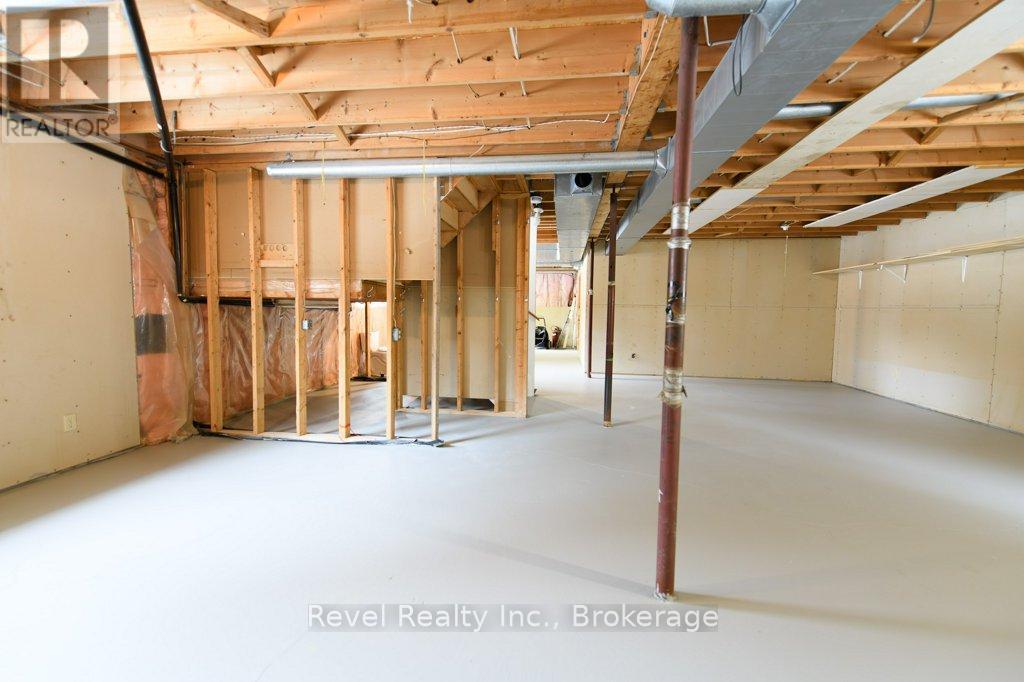 64 32nd Street N, Wasaga Beach, Ontario  L9Z 2C4 - Photo 17 - S12911616