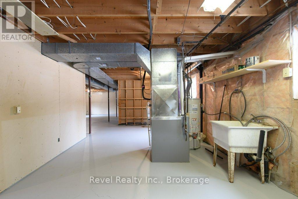 64 32nd Street N, Wasaga Beach, Ontario  L9Z 2C4 - Photo 18 - S12911616