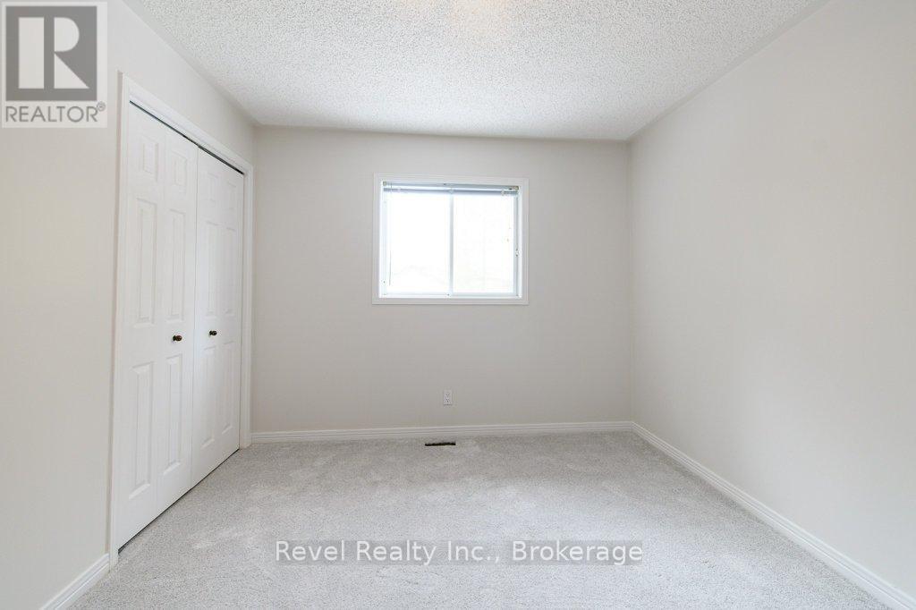 64 32nd Street N, Wasaga Beach, Ontario  L9Z 2C4 - Photo 8 - S12911616