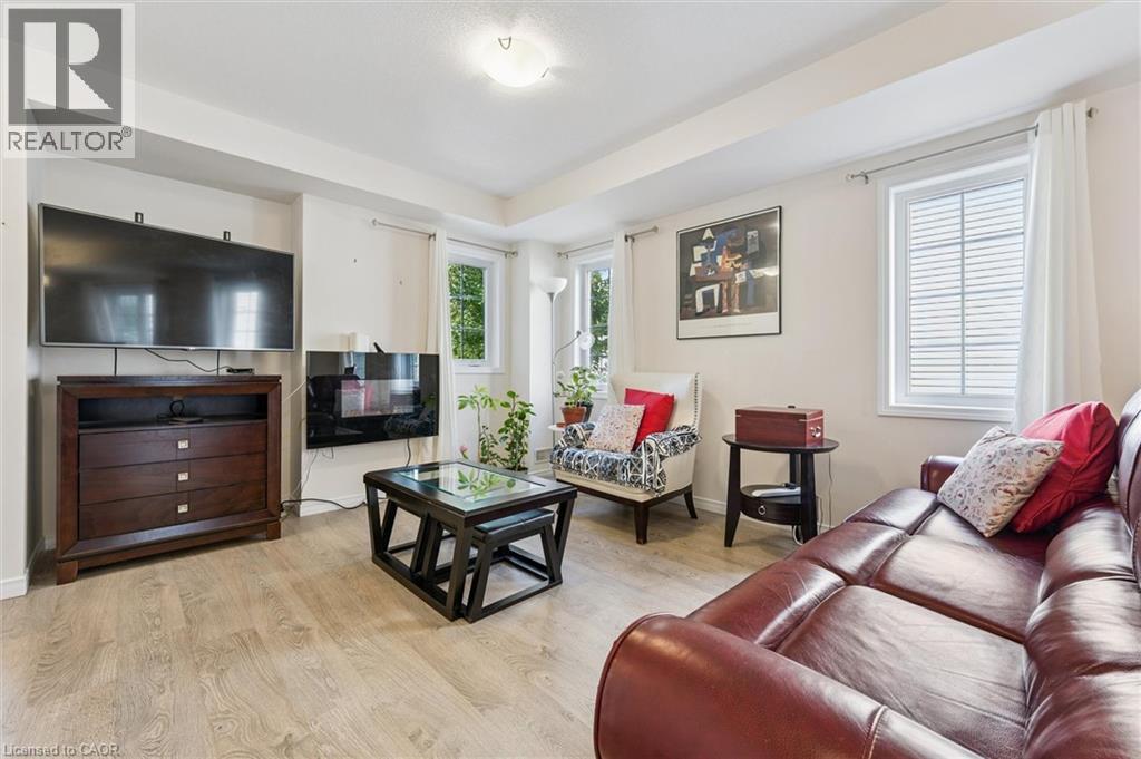 388 Old Huron Road Unit# 12b, Kitchener, Ontario  N2R 0J5 - Photo 3 - 40814375