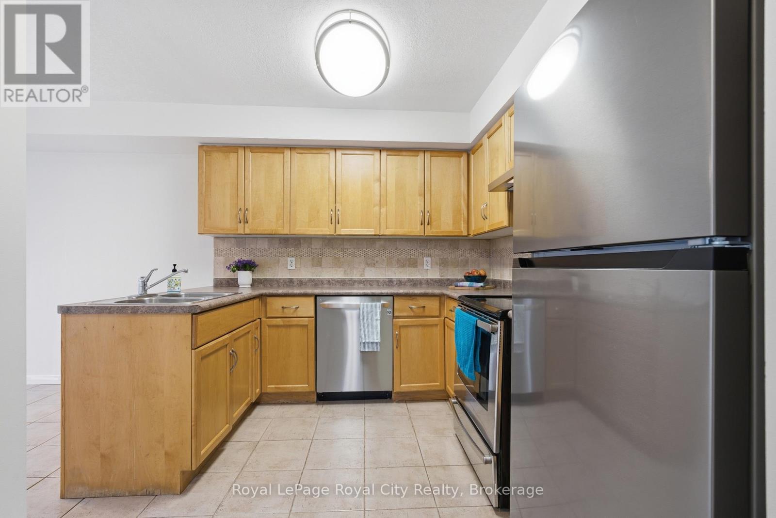 84 Swift Crescent, Guelph, Ontario  N1E 7J1 - Photo 10 - X12911378