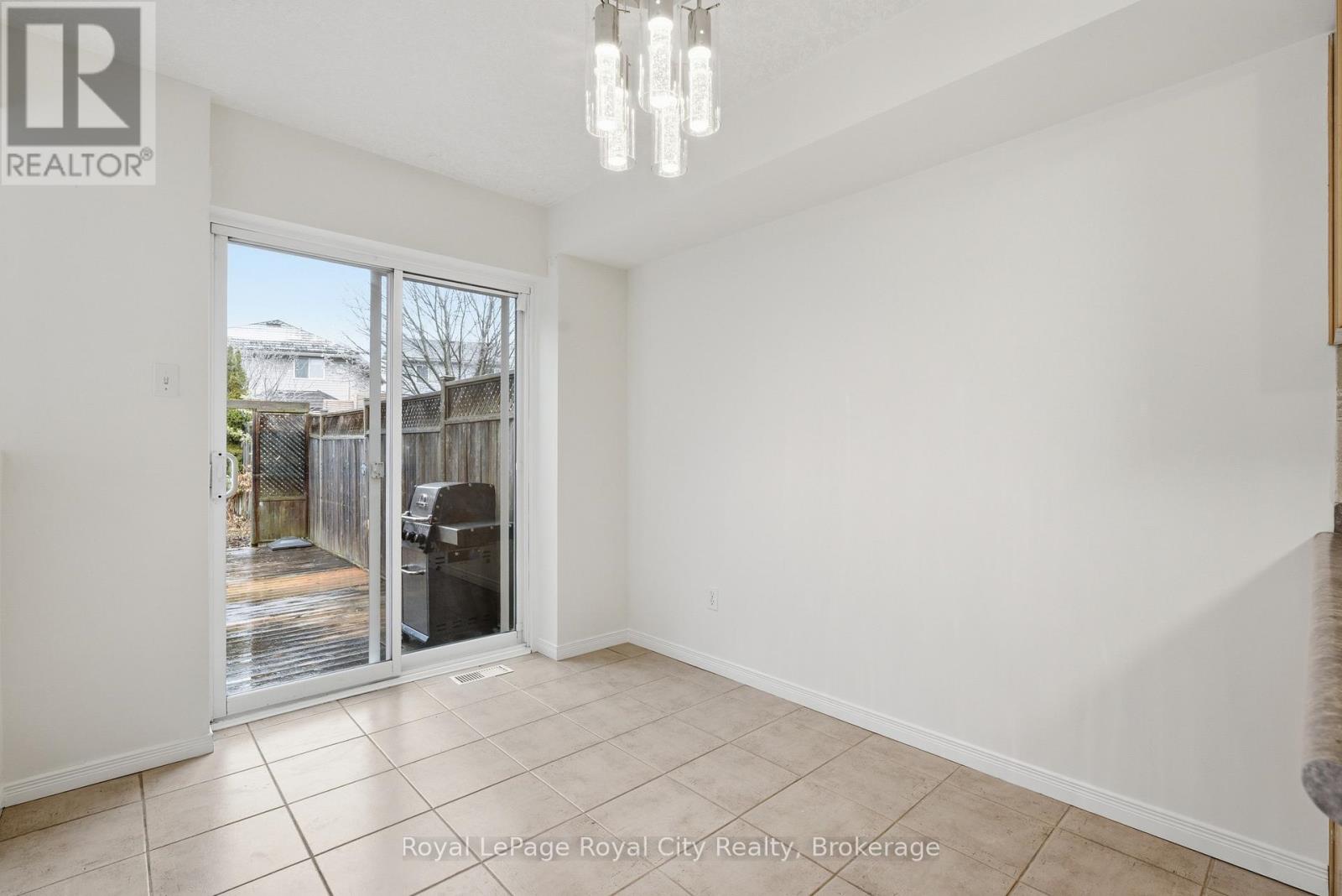 84 Swift Crescent, Guelph, Ontario  N1E 7J1 - Photo 16 - X12911378