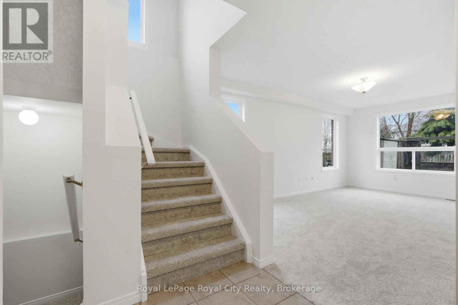 84 Swift Crescent, Guelph, Ontario  N1E 7J1 - Photo 20 - X12911378