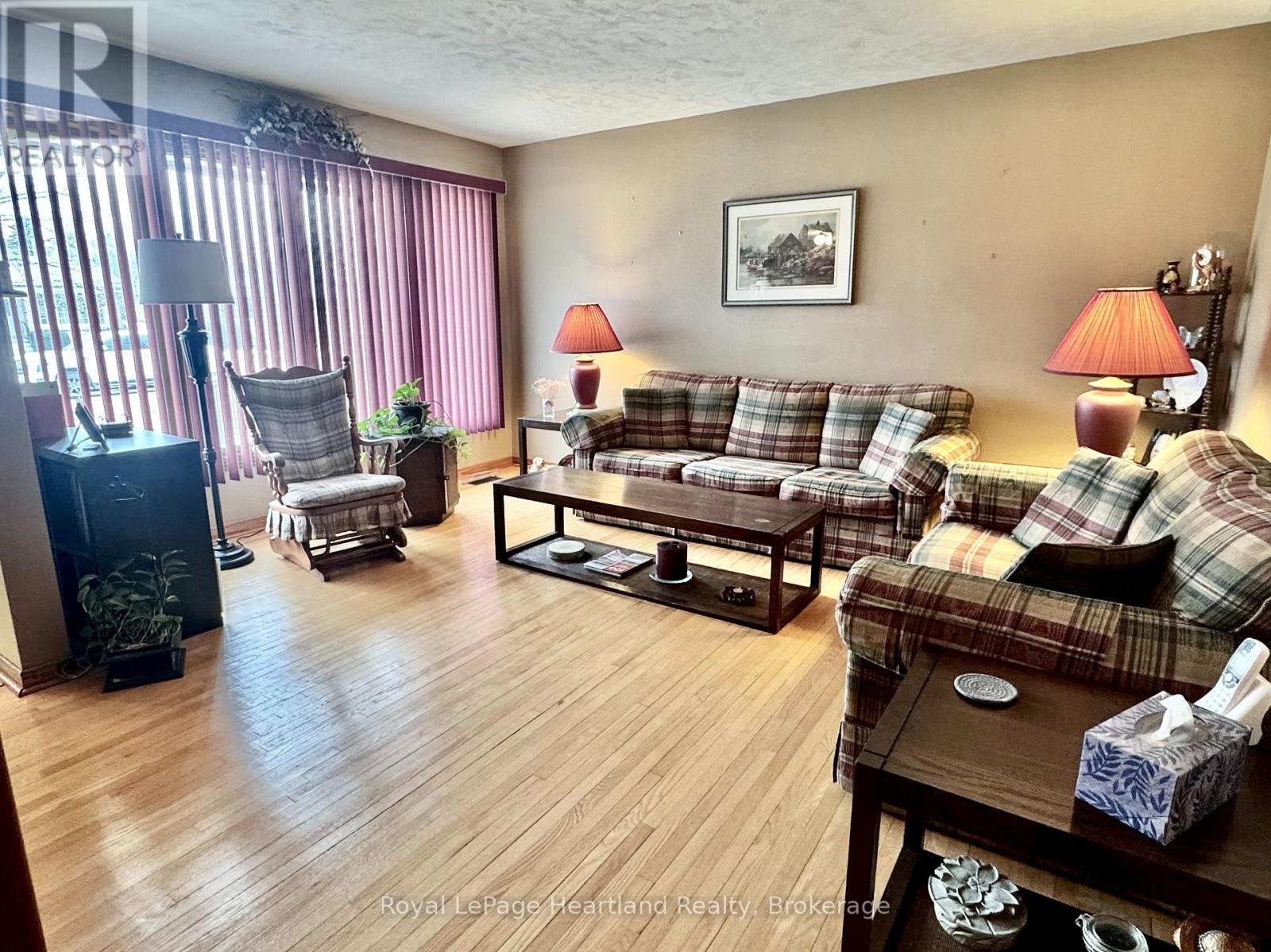 36 Mcdonald Street, Stratford, Ontario  N5A 4W5 - Photo 14 - X12911428