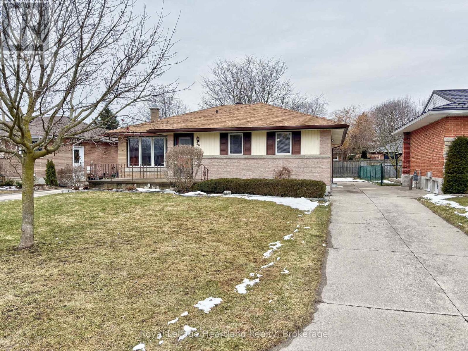 36 Mcdonald Street, Stratford, Ontario  N5A 4W5 - Photo 2 - X12911428