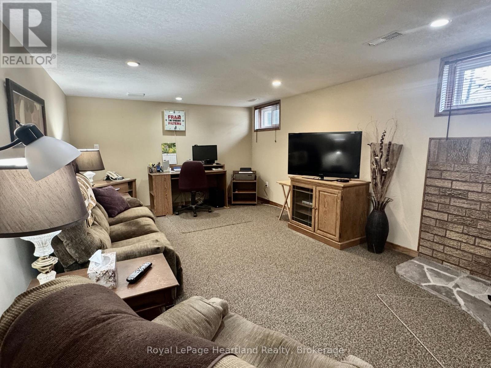 36 Mcdonald Street, Stratford, Ontario  N5A 4W5 - Photo 24 - X12911428