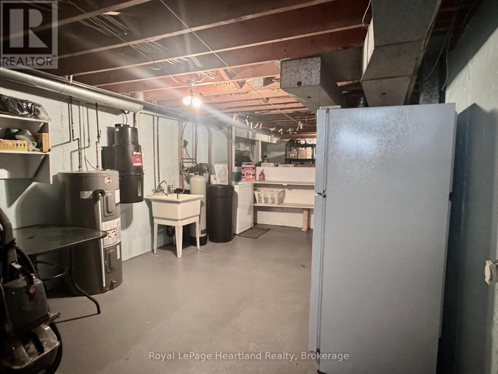 36 Mcdonald Street, Stratford, Ontario  N5A 4W5 - Photo 27 - X12911428