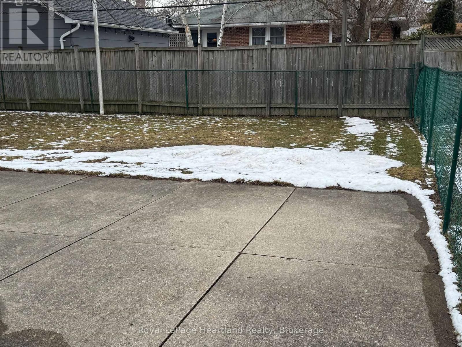 36 Mcdonald Street, Stratford, Ontario  N5A 4W5 - Photo 32 - X12911428