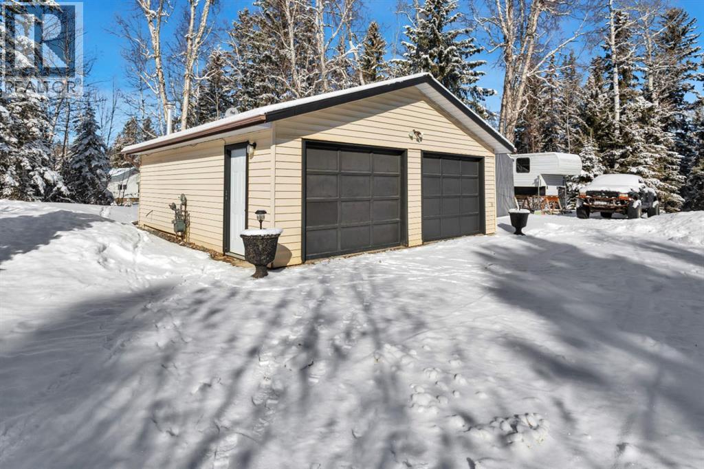 35 Ferrier Drive, Rural Clearwater County, Alberta  T4T 2A4 - Photo 39 - A2293431