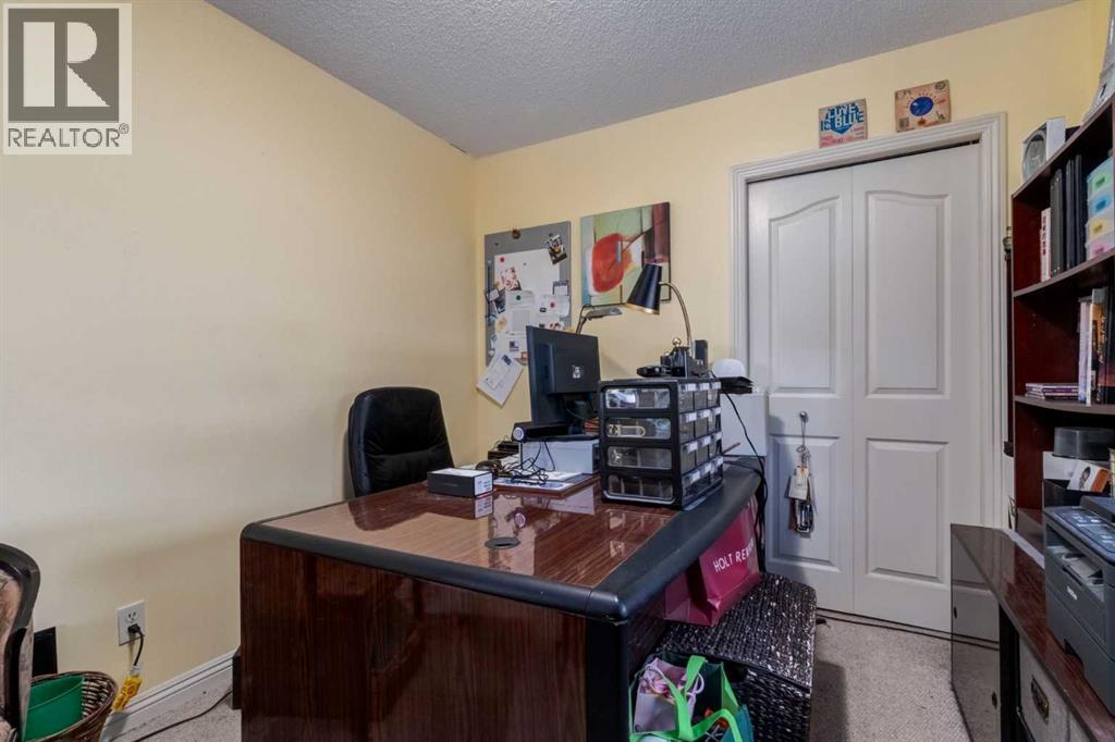 259 Royal Oak Circle NW, Calgary, Alberta  T3G 6A4 - Photo 28 - A2289479