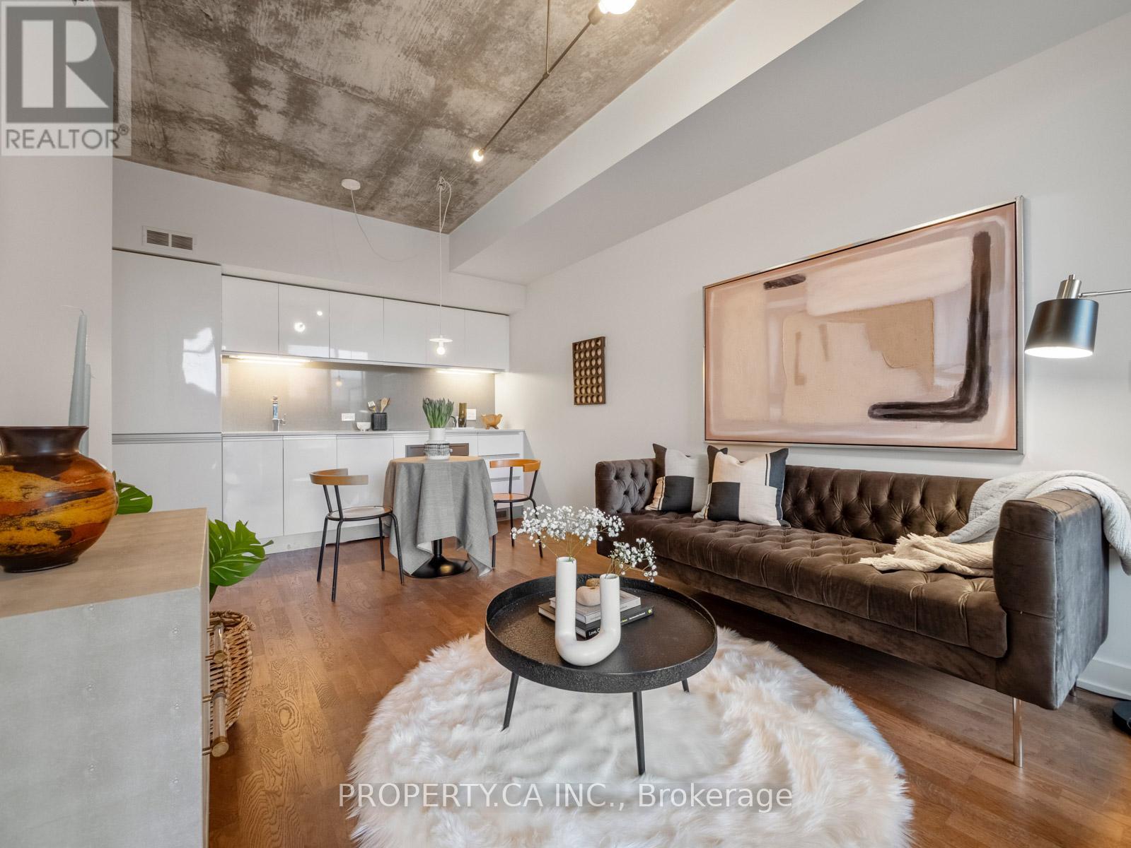 729 - 20 Minowan Miikan Lane, Toronto, Ontario  M6J 0E5 - Photo 11 - C12911414